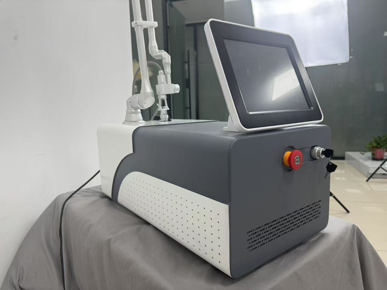 Photon-PCF091 CO2 Laser Platform product detail 3
